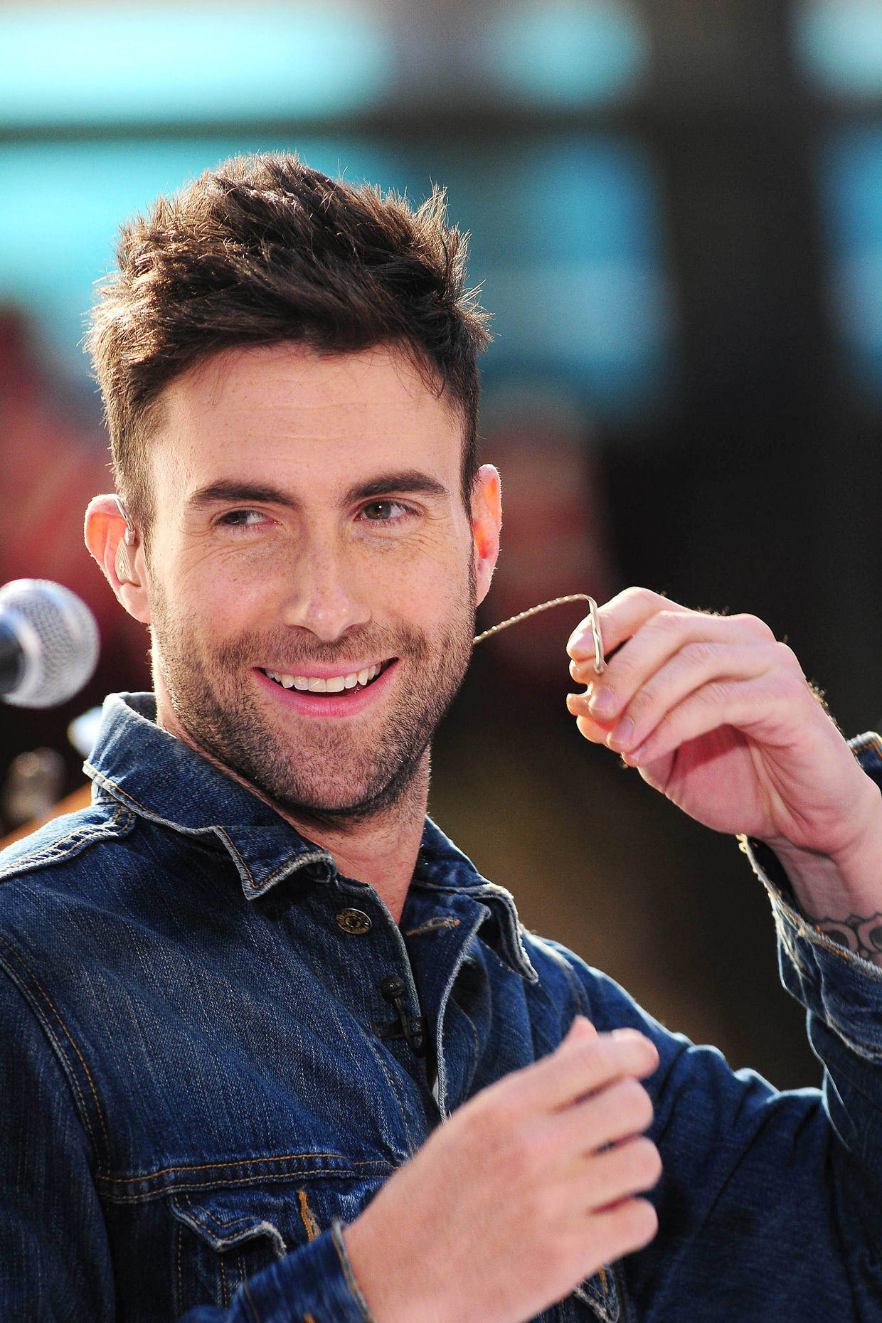 adam-levine-gossip