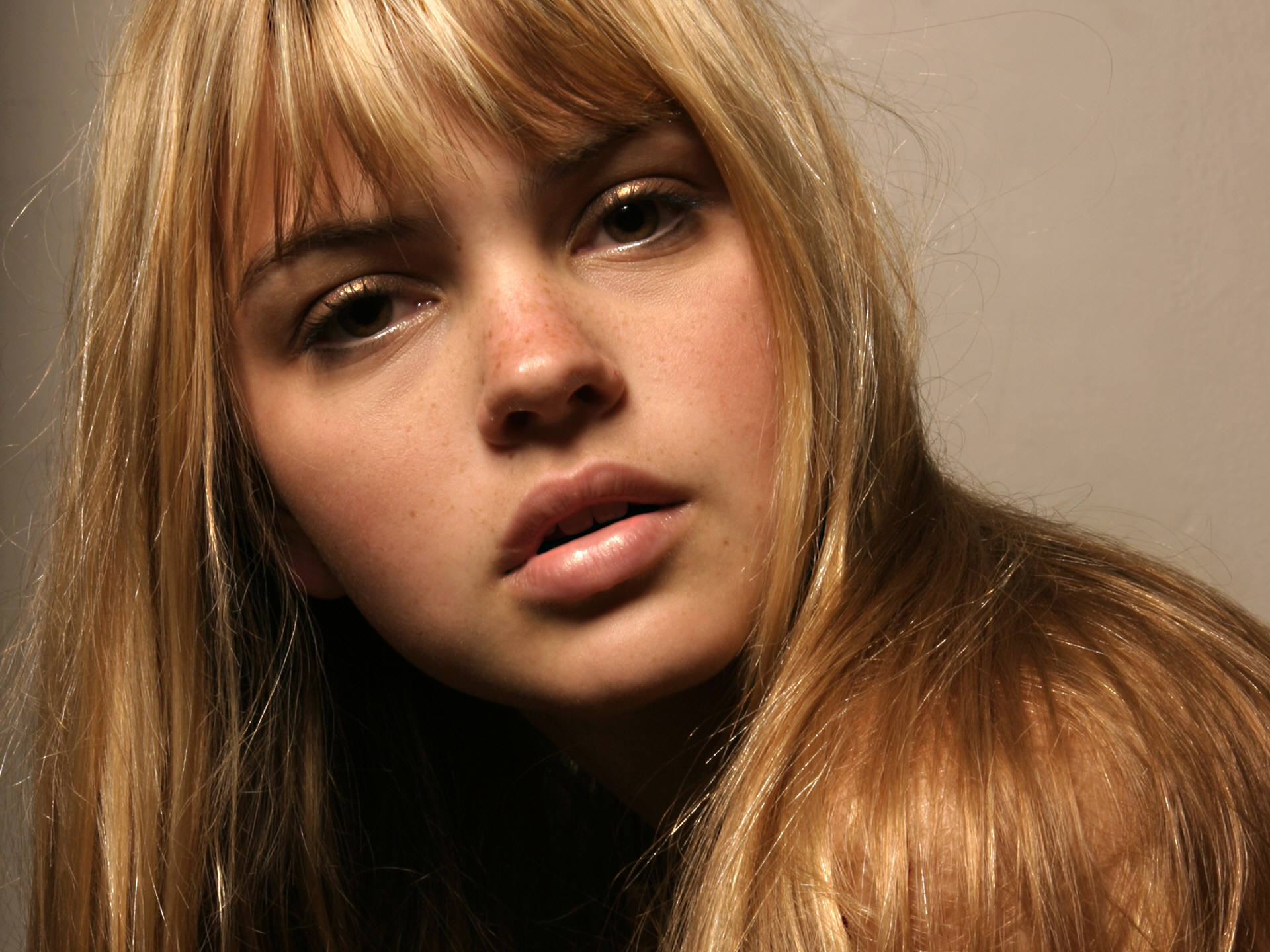 aimee-teegarden-young