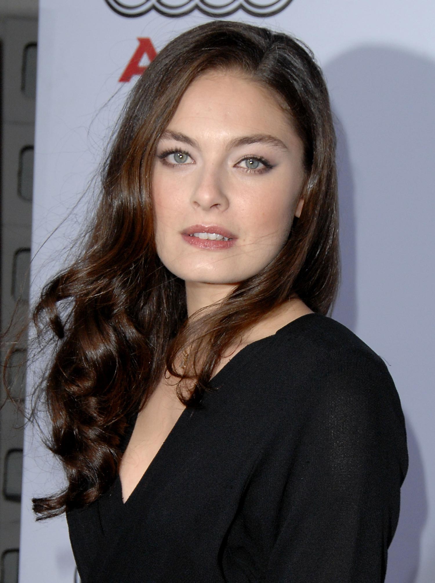 best-pictures-of-alexa-davalos