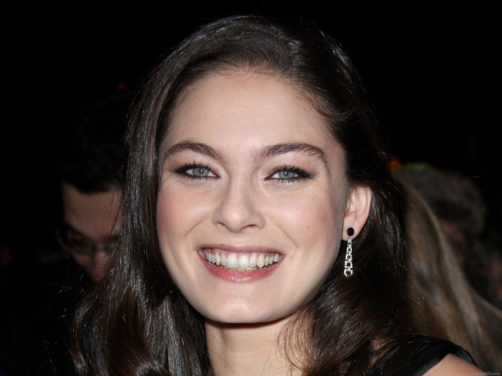 images-of-alexa-davalos