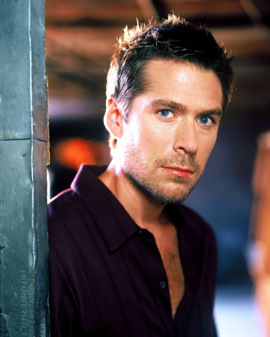 alexis-denisof-2015