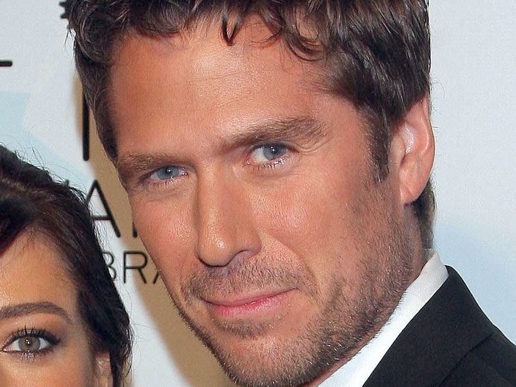 alexis-denisof-pictures