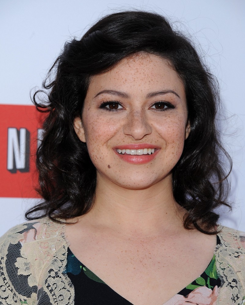 alia-shawkat-family