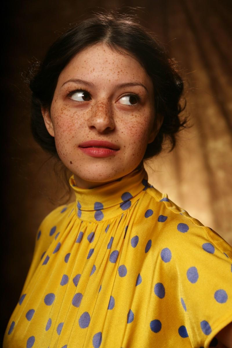 alia-shawkat-young