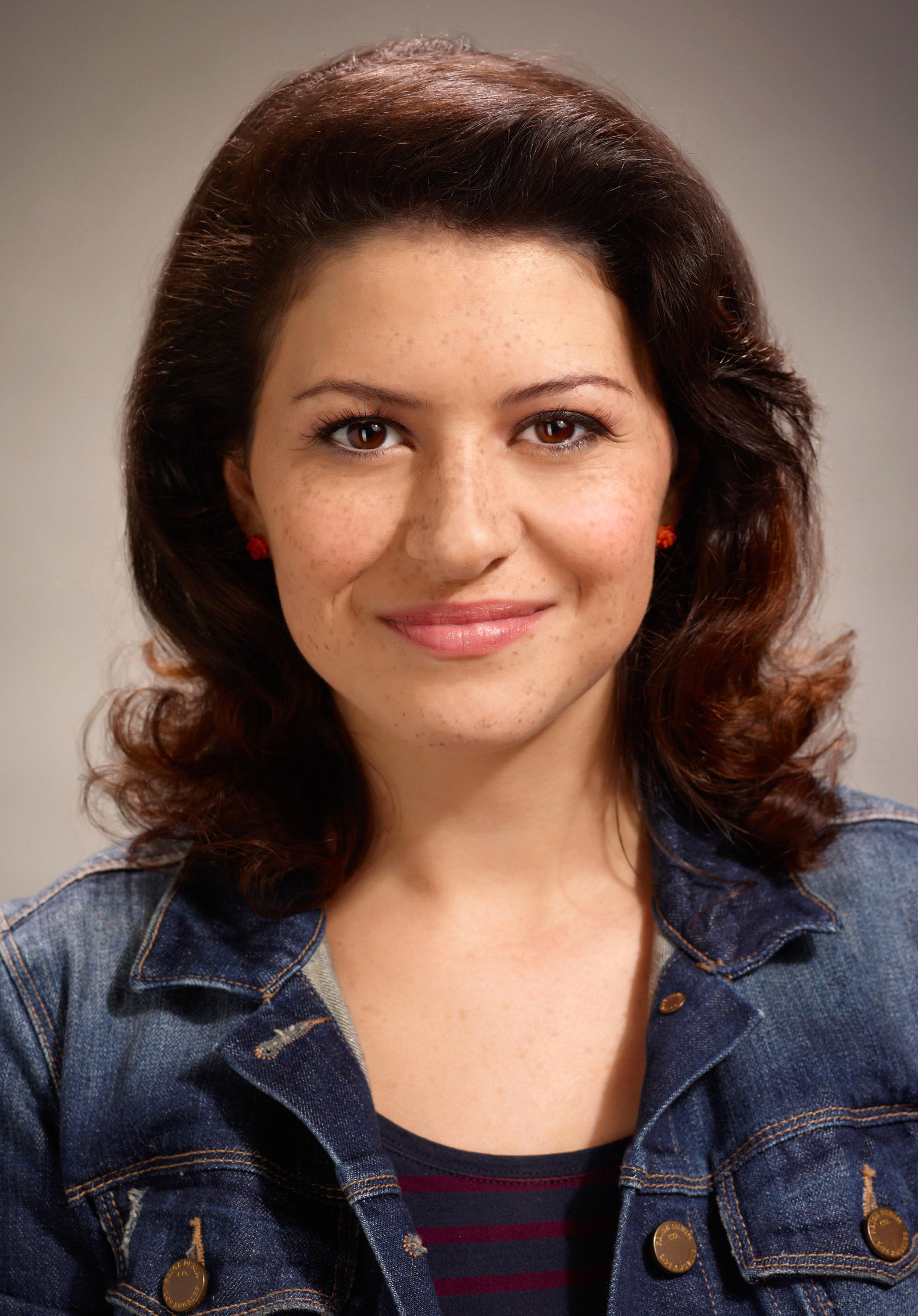 images-of-alia-shawkat