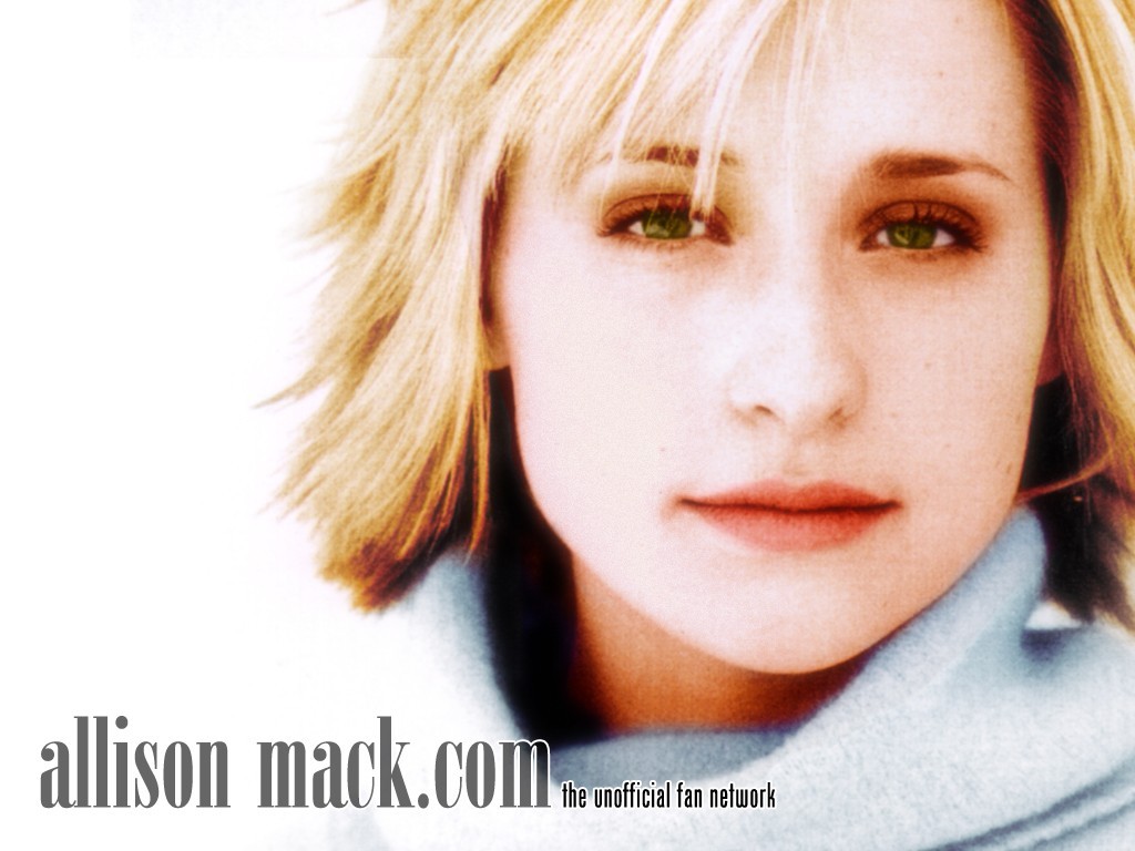 allison-mack-party