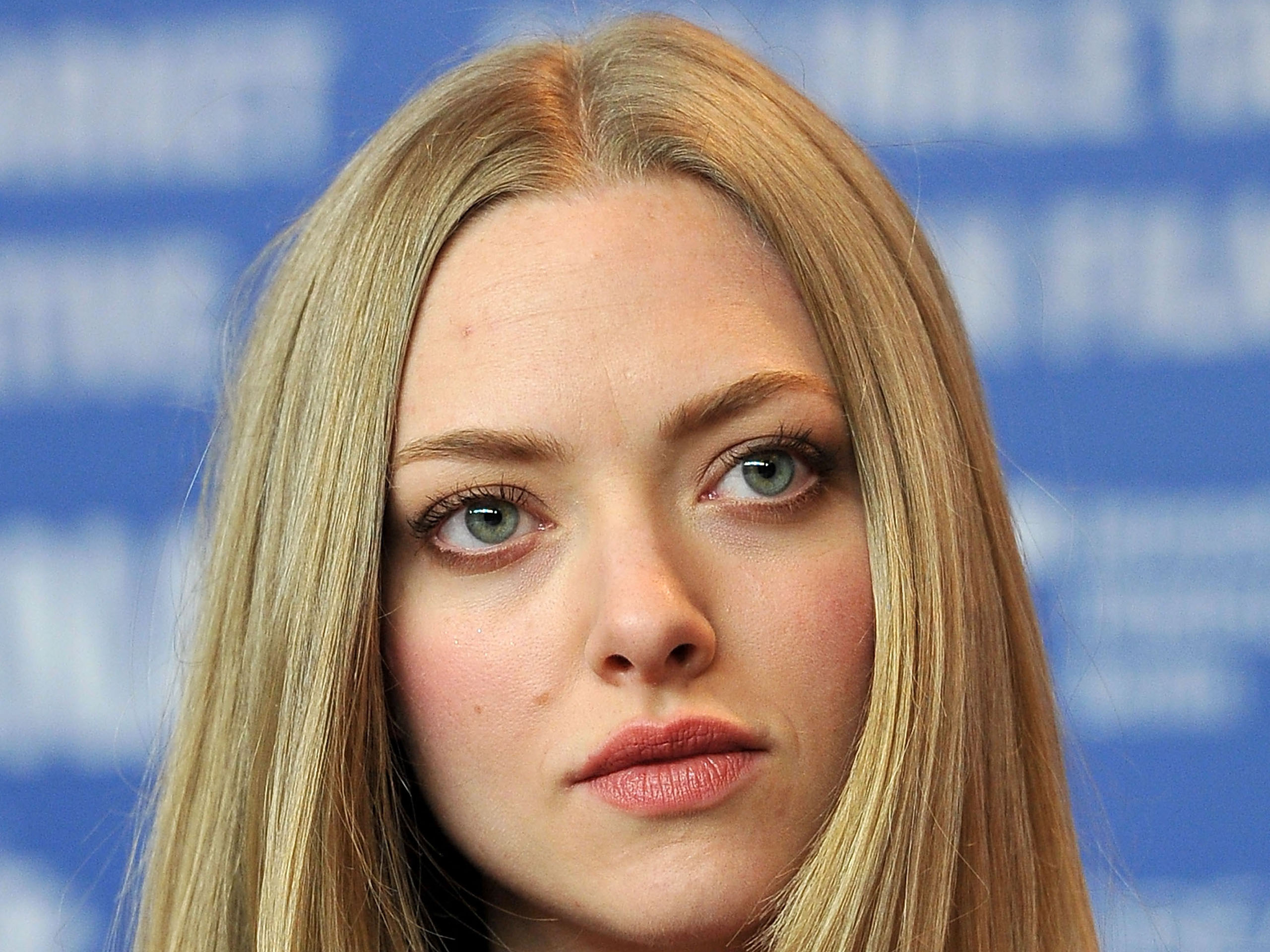 amanda-seyfried-party