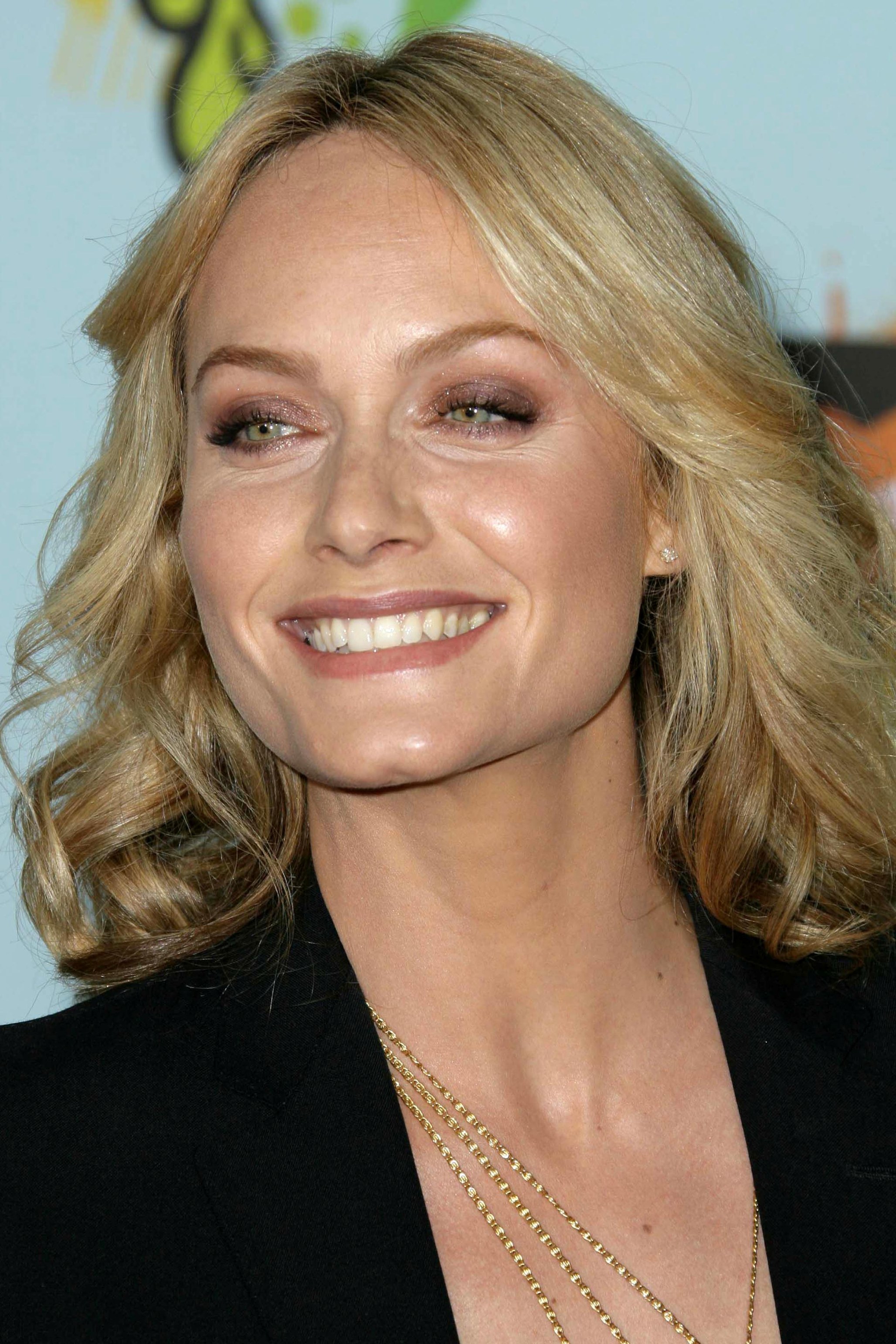 best-pictures-of-amber-valletta