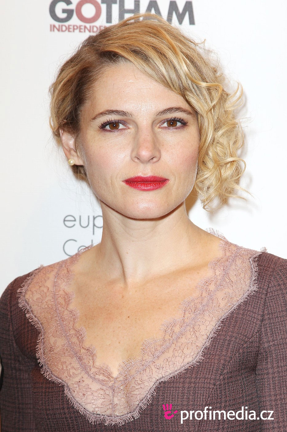 amy-seimetz-images