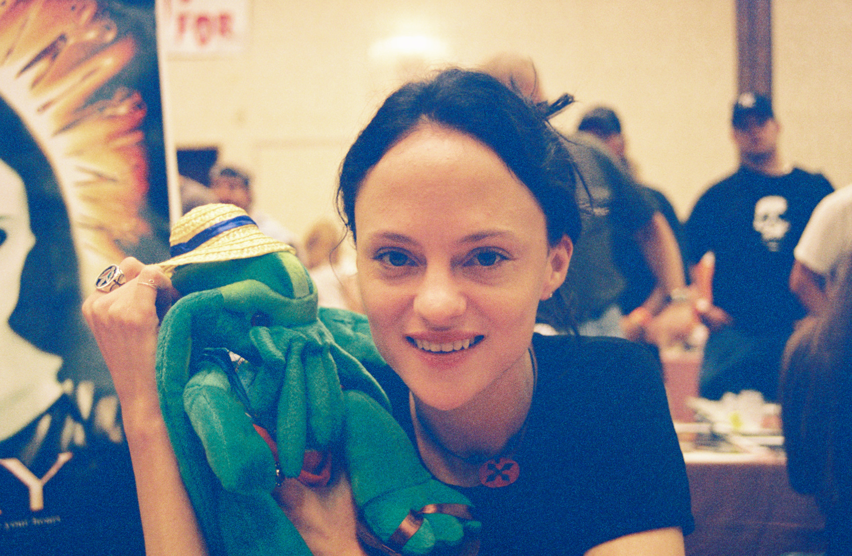 angela-bettis-photos