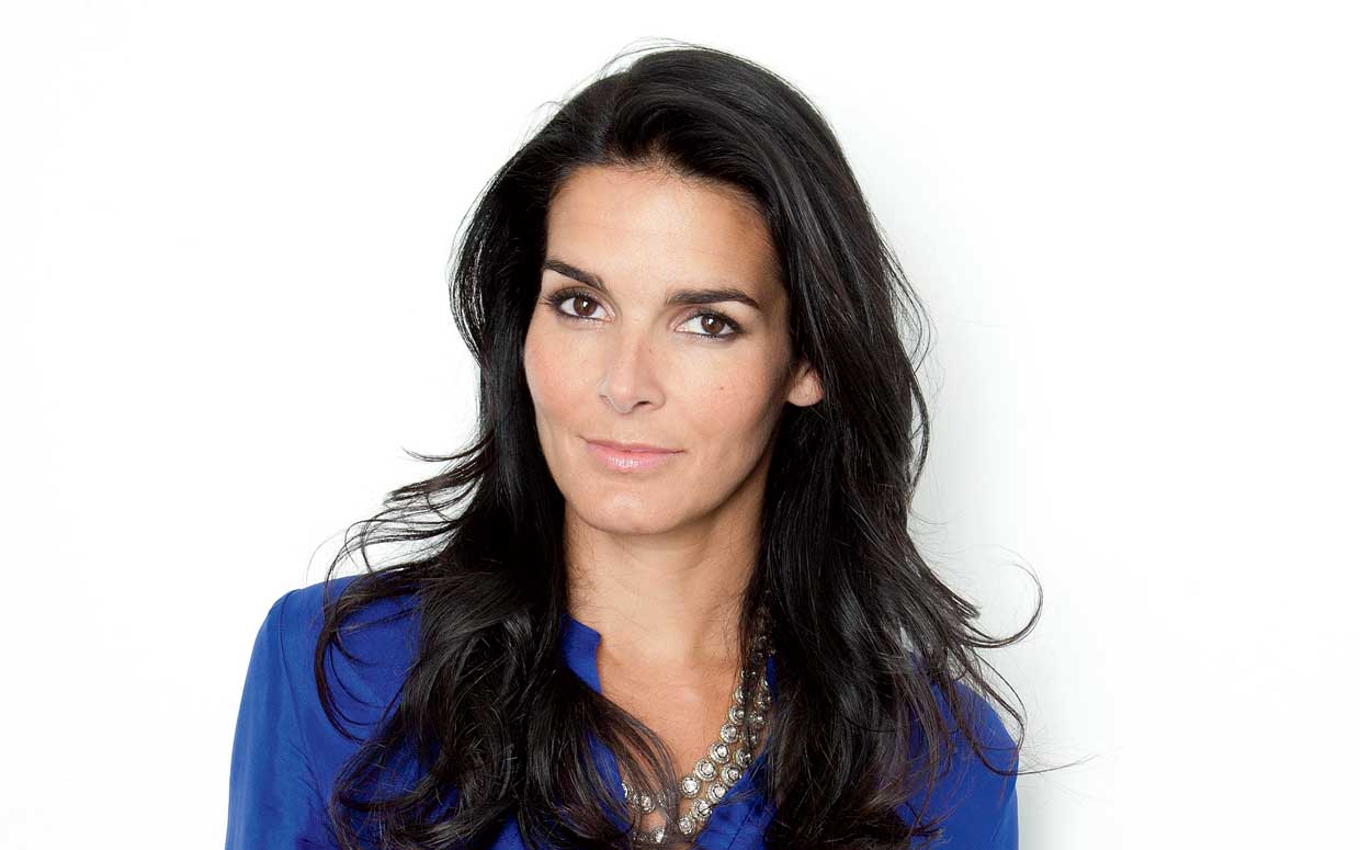 angie-harmon-quotes