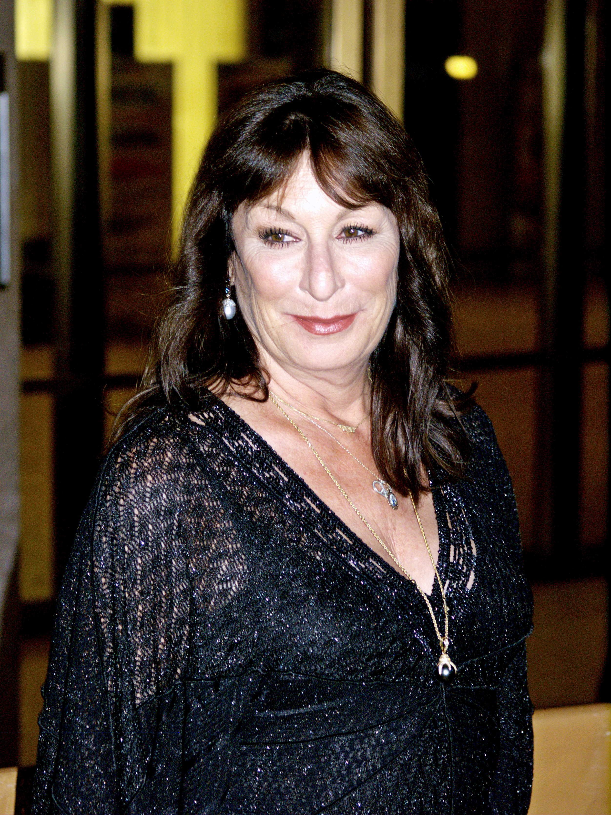 anjelica-huston-2015