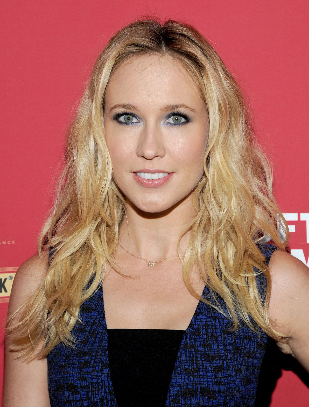images-of-anna-camp