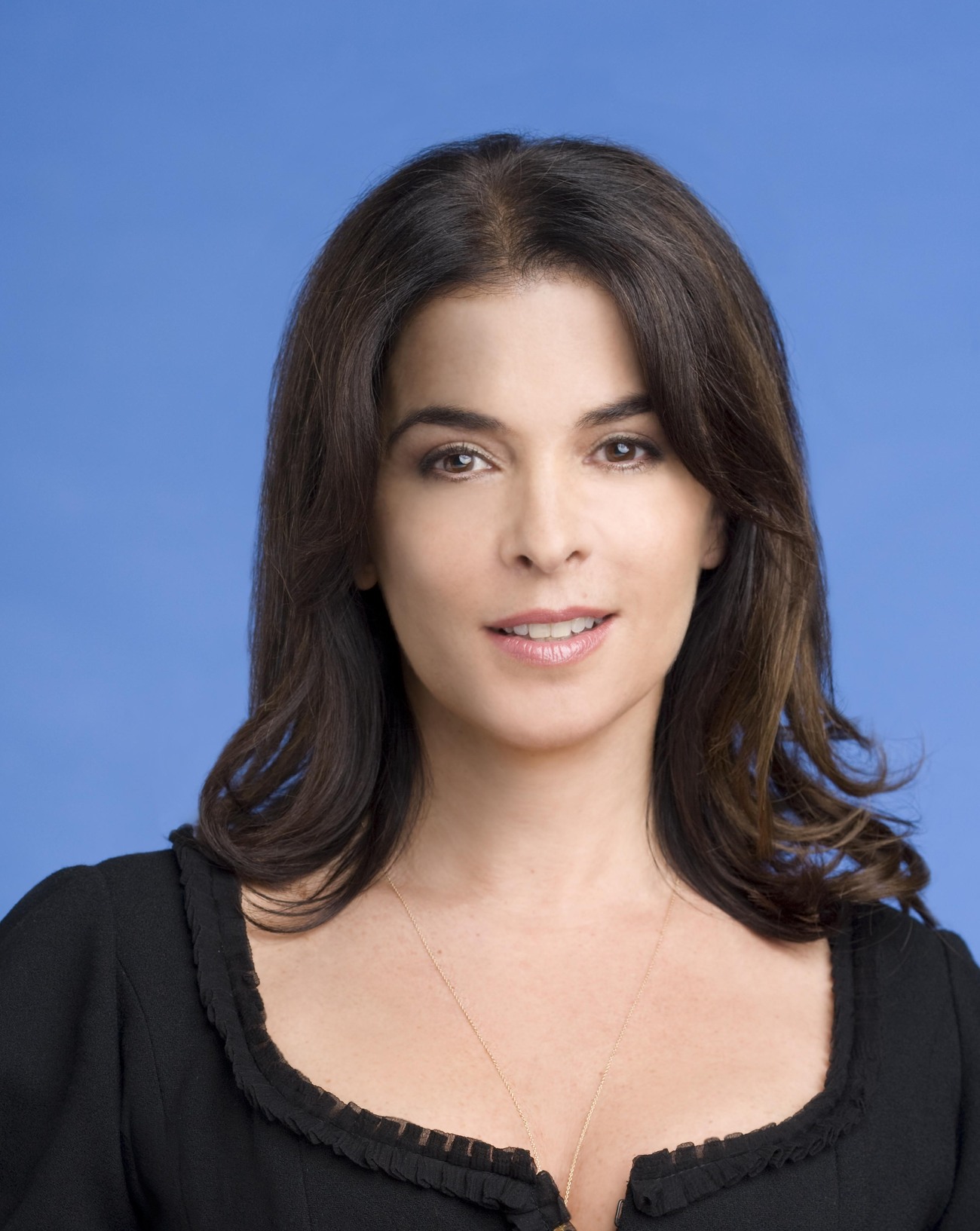 best-pictures-of-annabella-sciorra