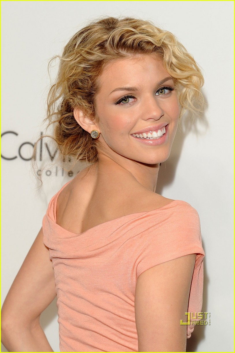 annalynne-mccord-family