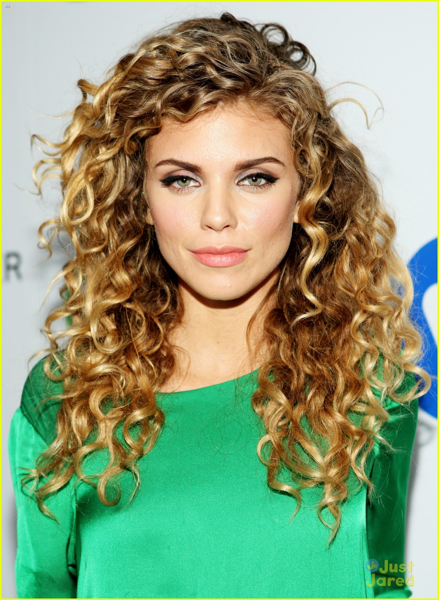 pictures-of-annalynne-mccord