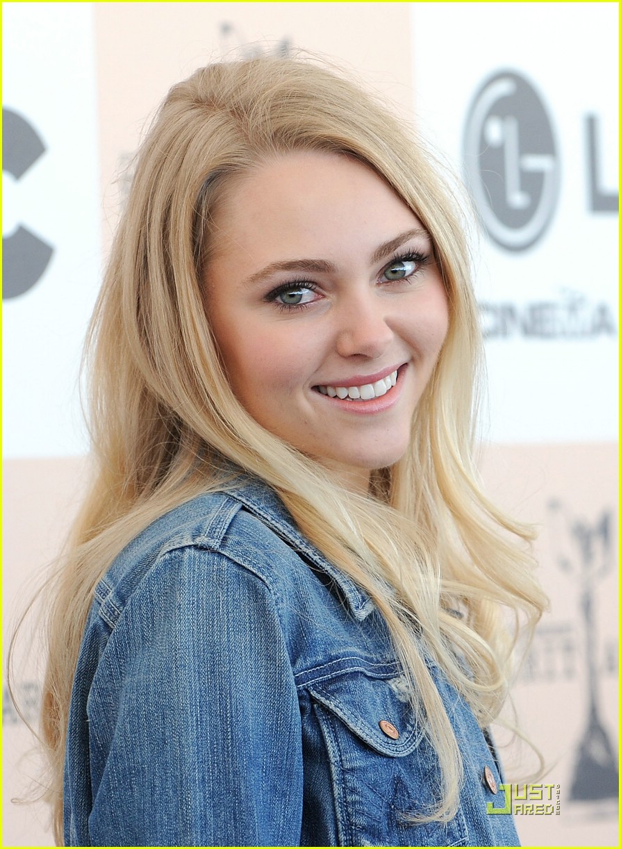 best-pictures-of-annasophia-robb