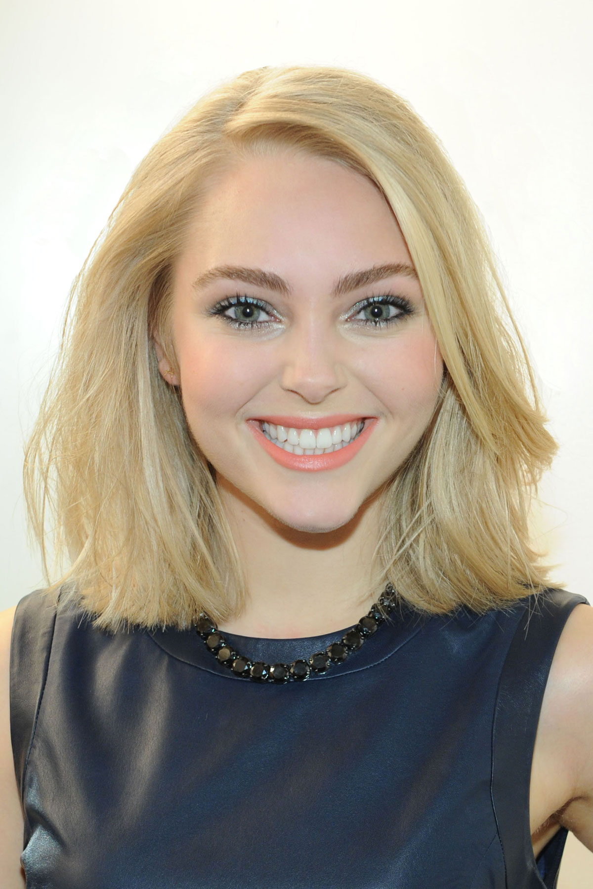 photos-of-annasophia-robb