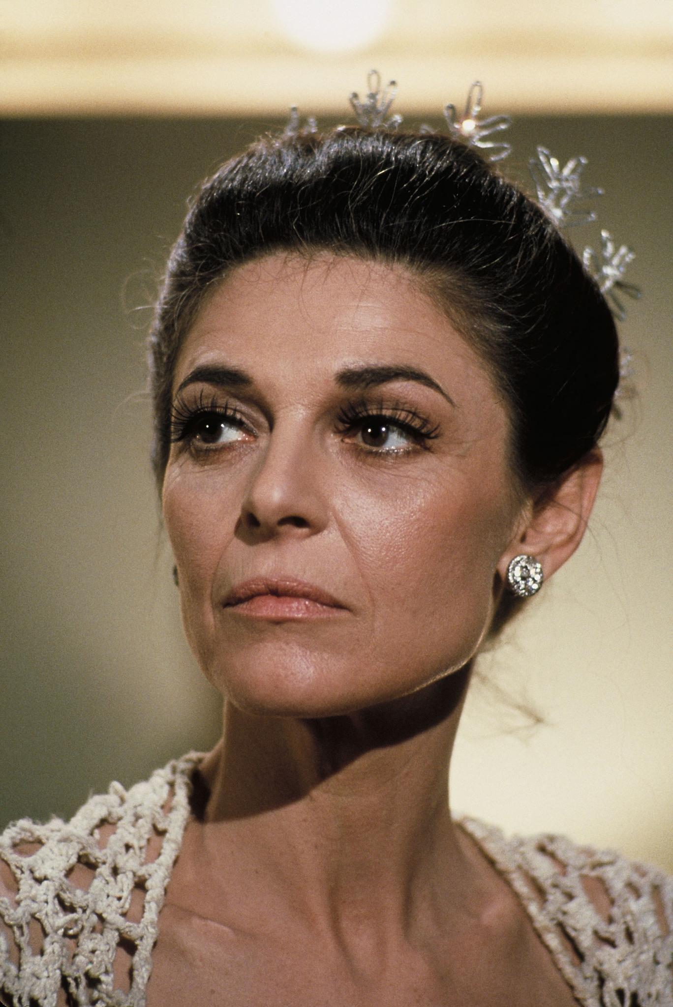 anne-bancroft-2015