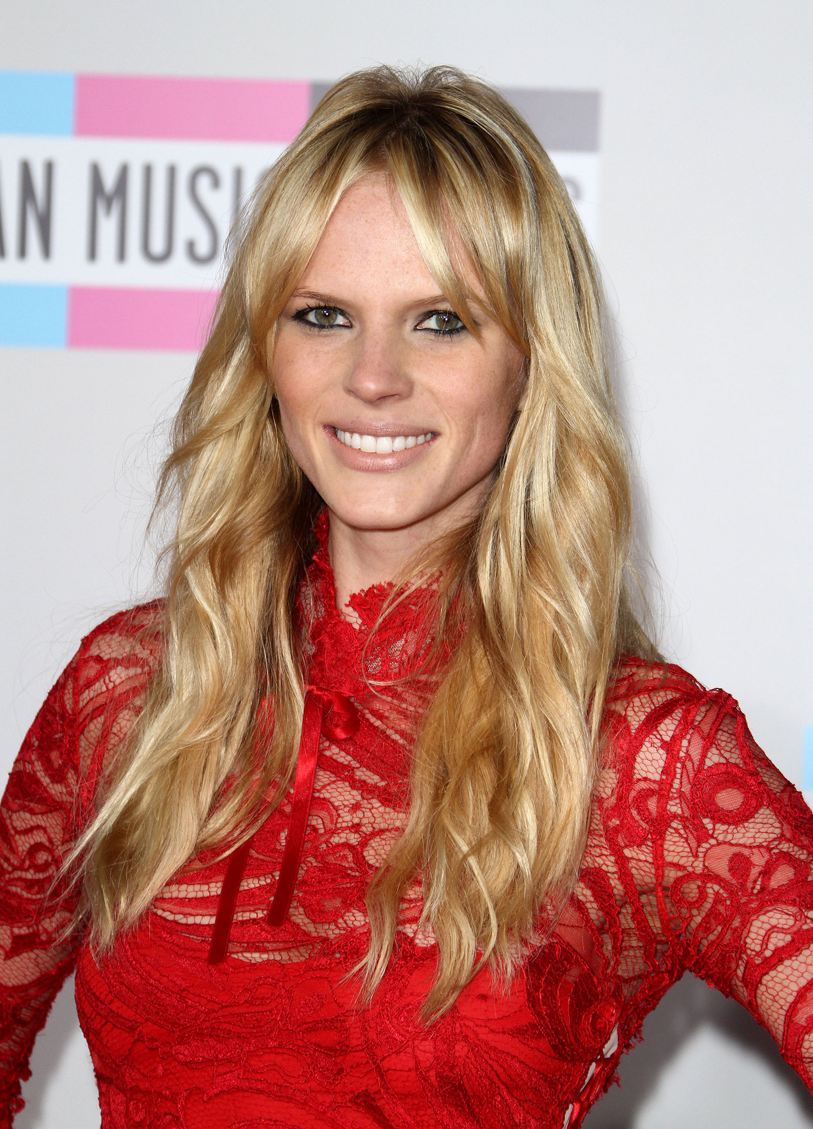 anne-vyalitsyna-2016