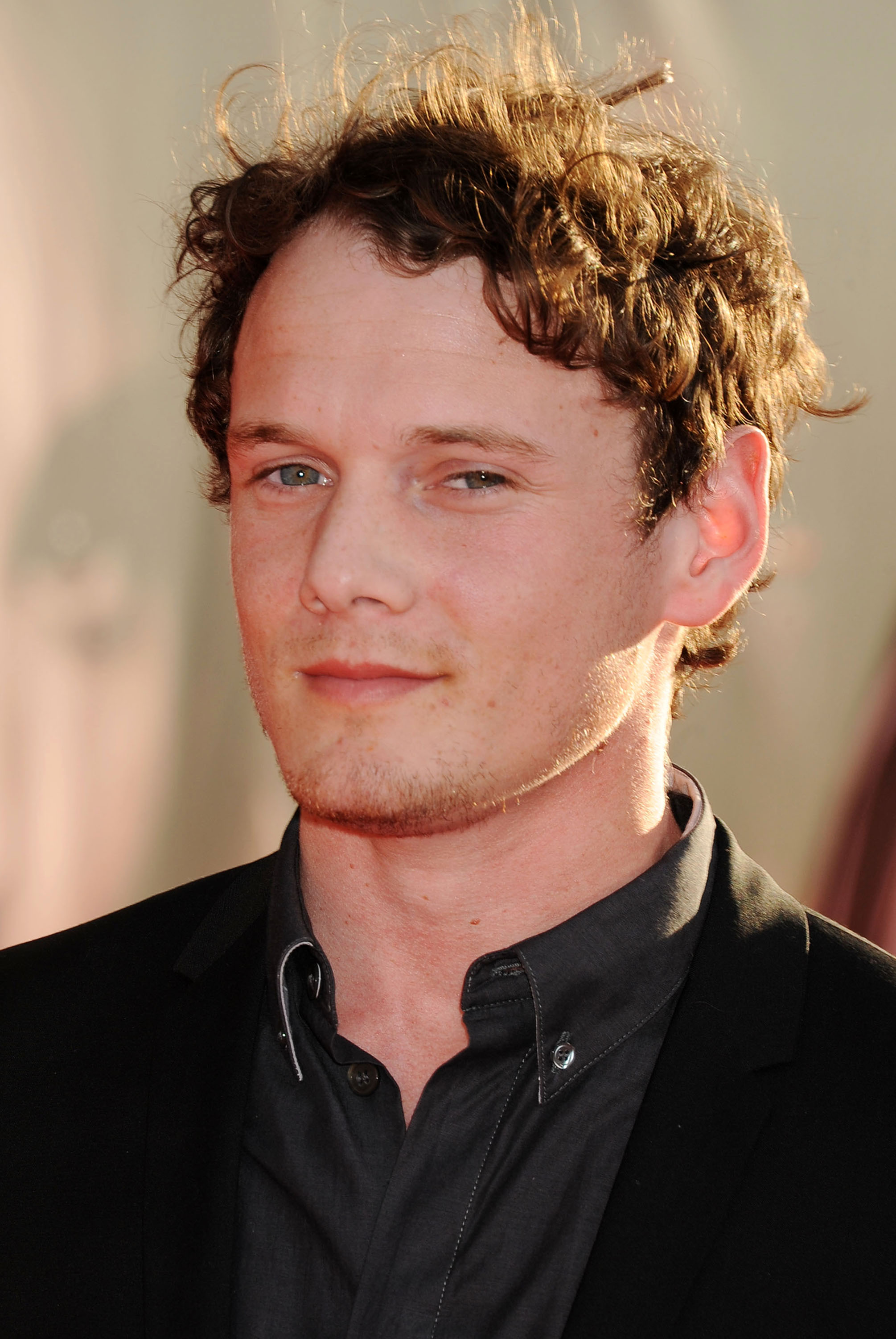 anton-yelchin-wallpapers