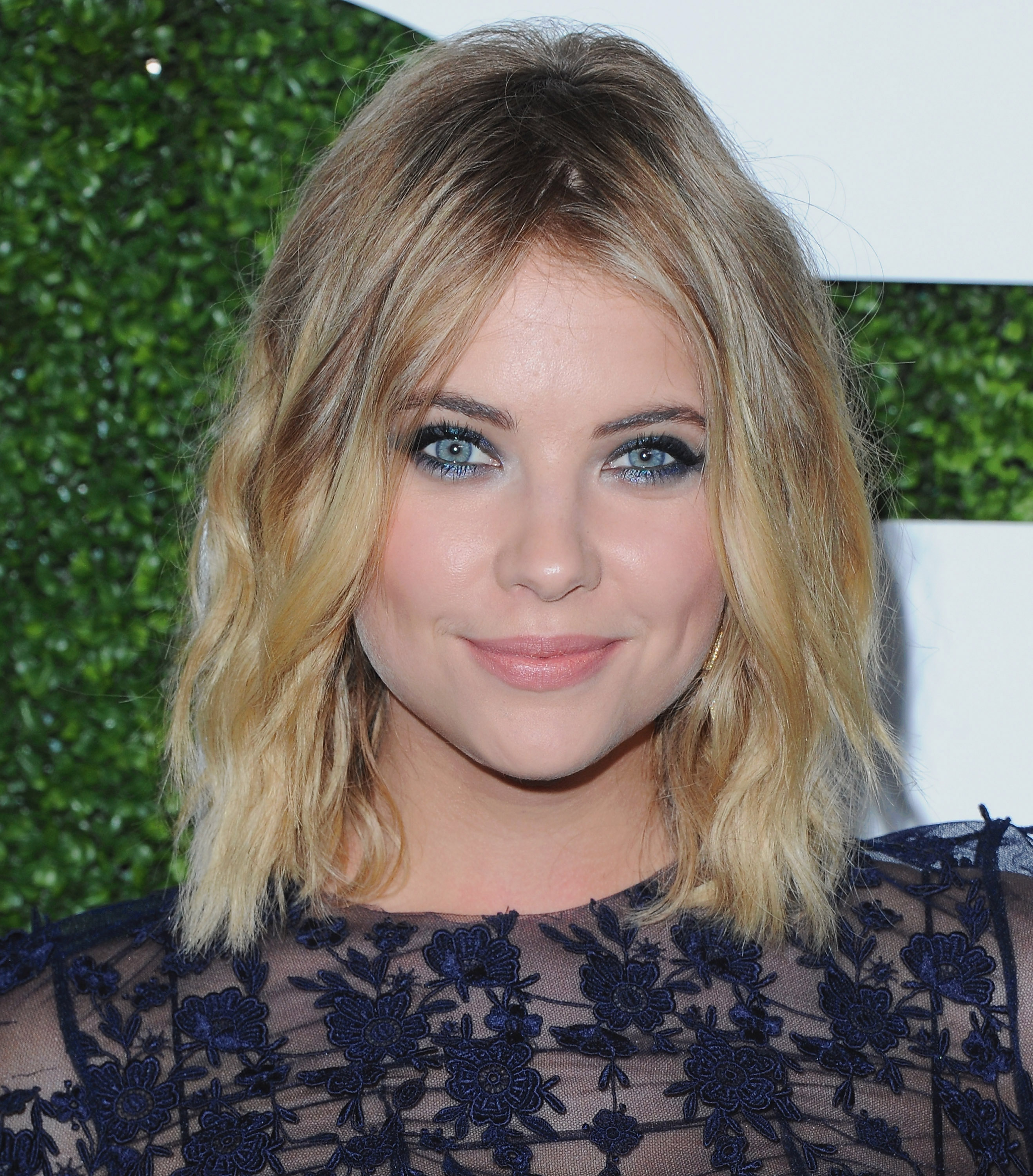 ashley-benson-gossip