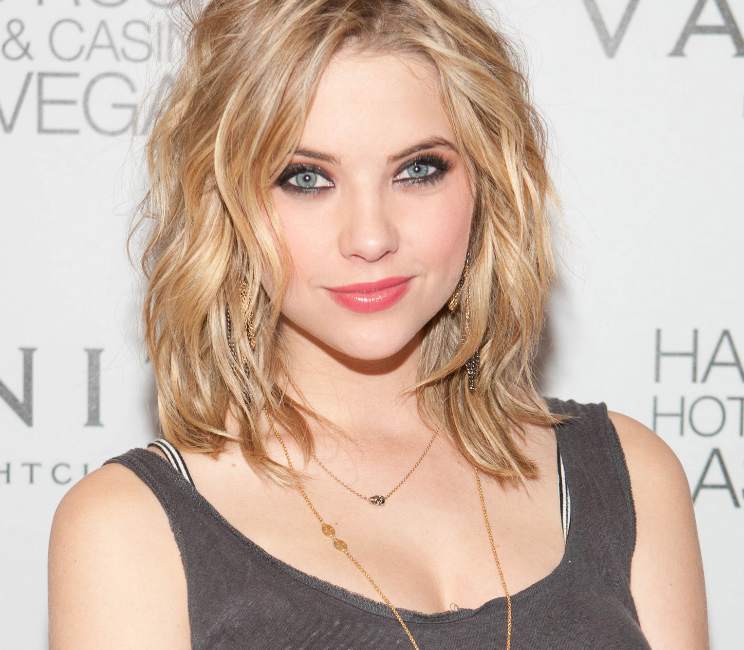 ashley-benson-pictures