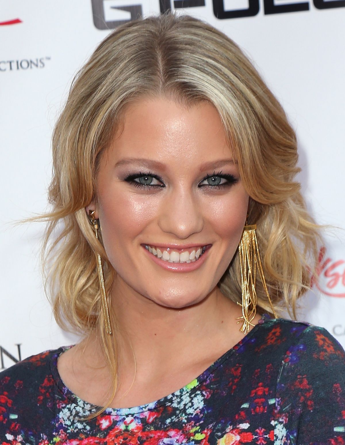 ashley-hinshaw-gossip