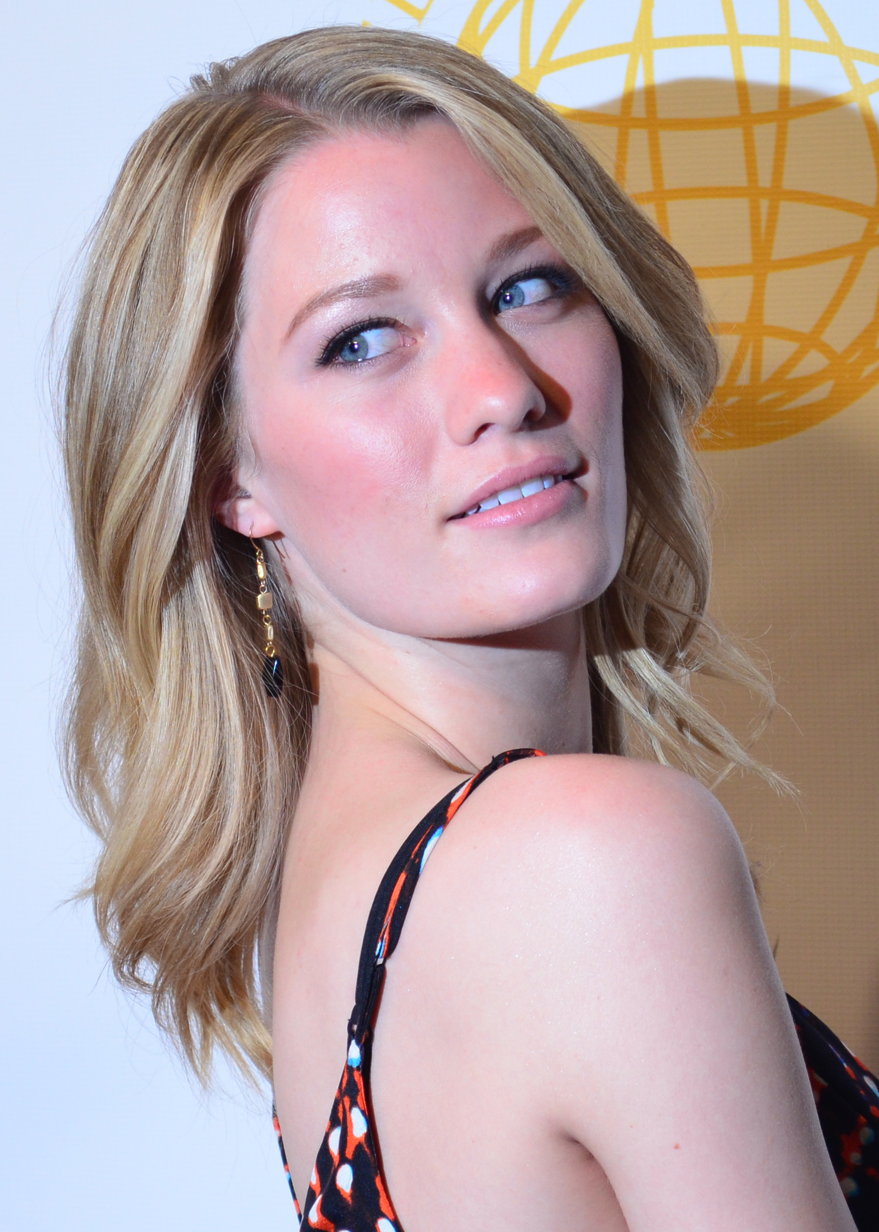 ashley-hinshaw-pictures