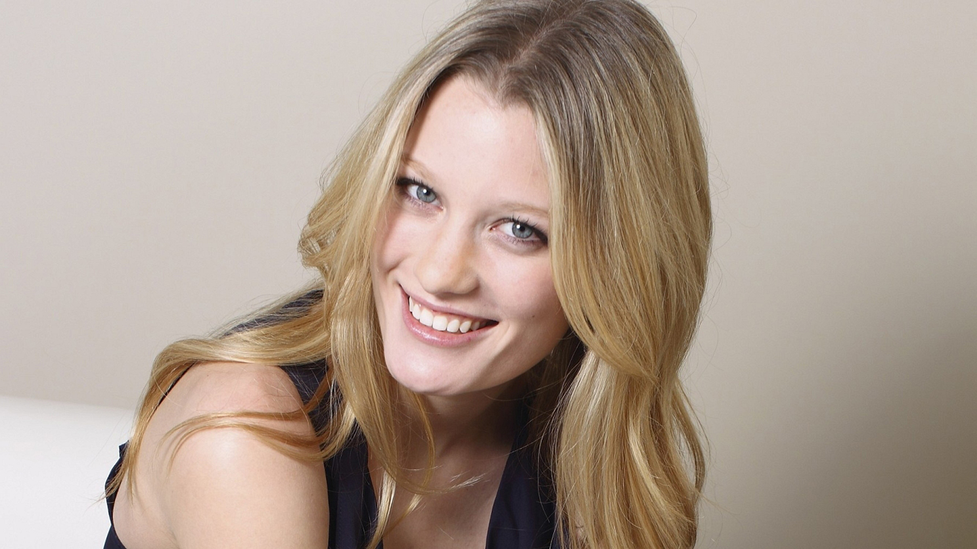 pictures-of-ashley-hinshaw