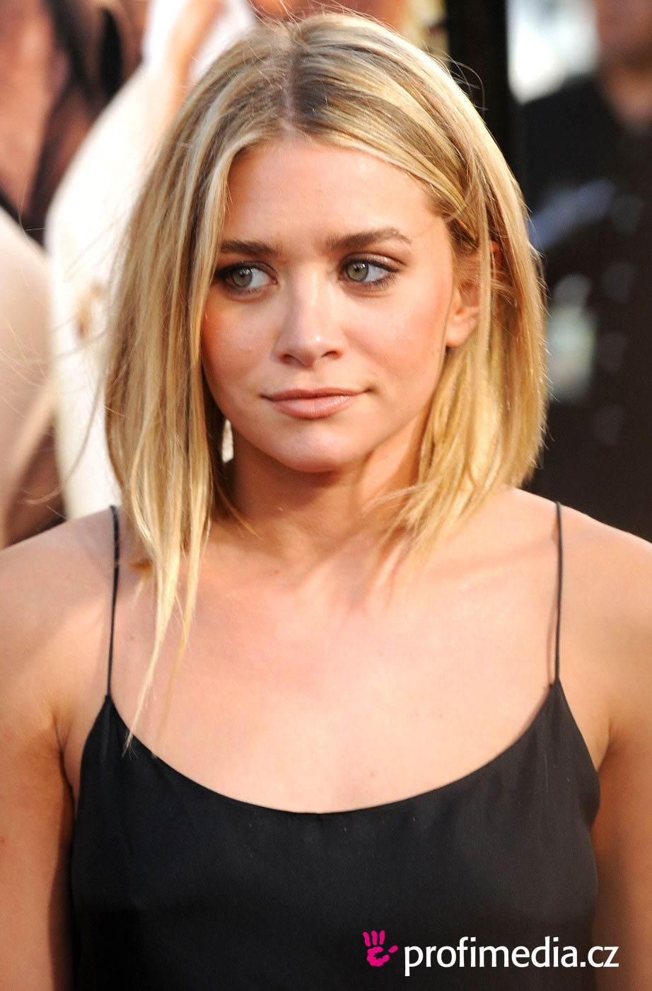 ashley-olsen-hd-wallpaper