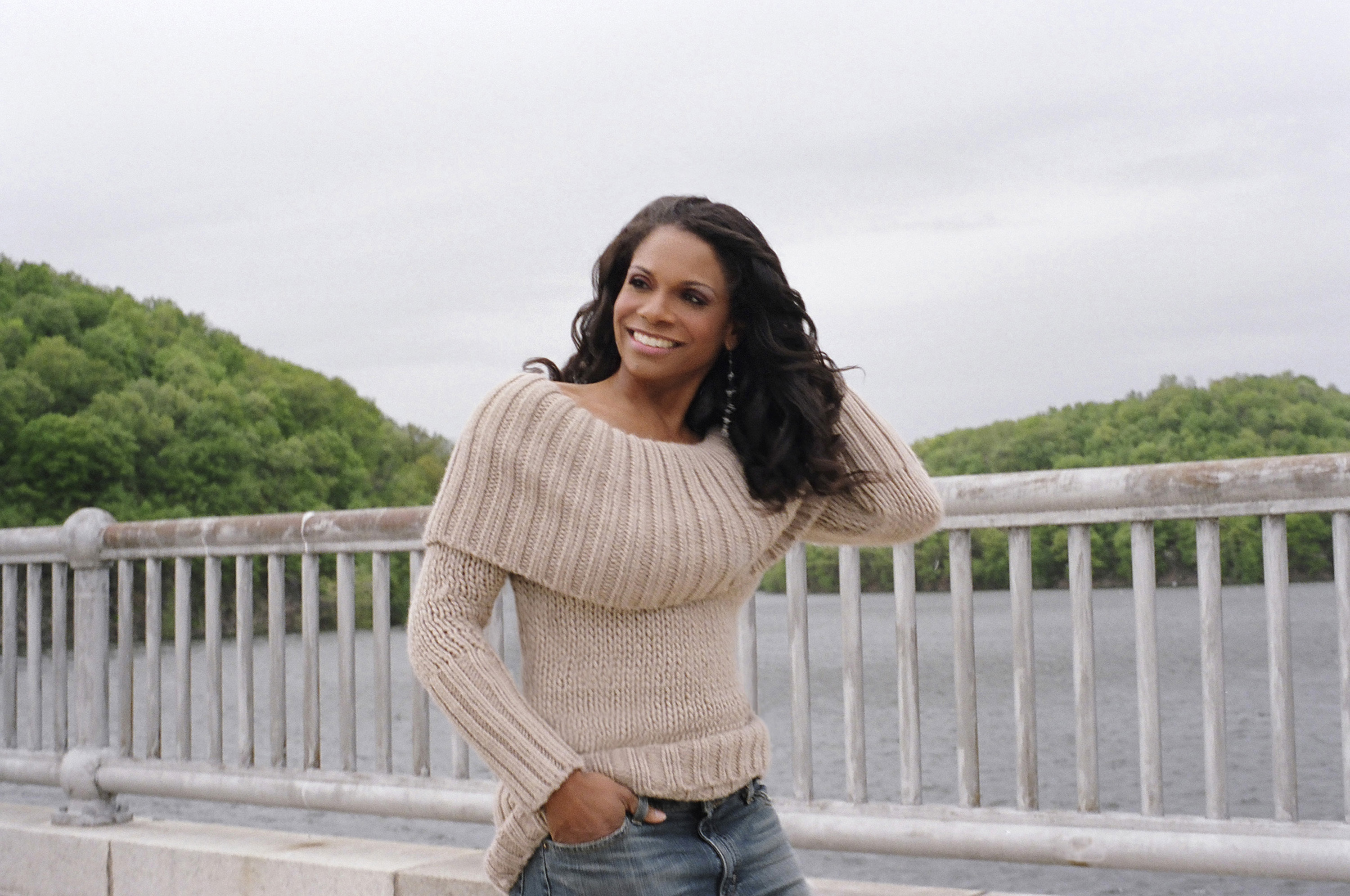 audra-mcdonald-wallpaper