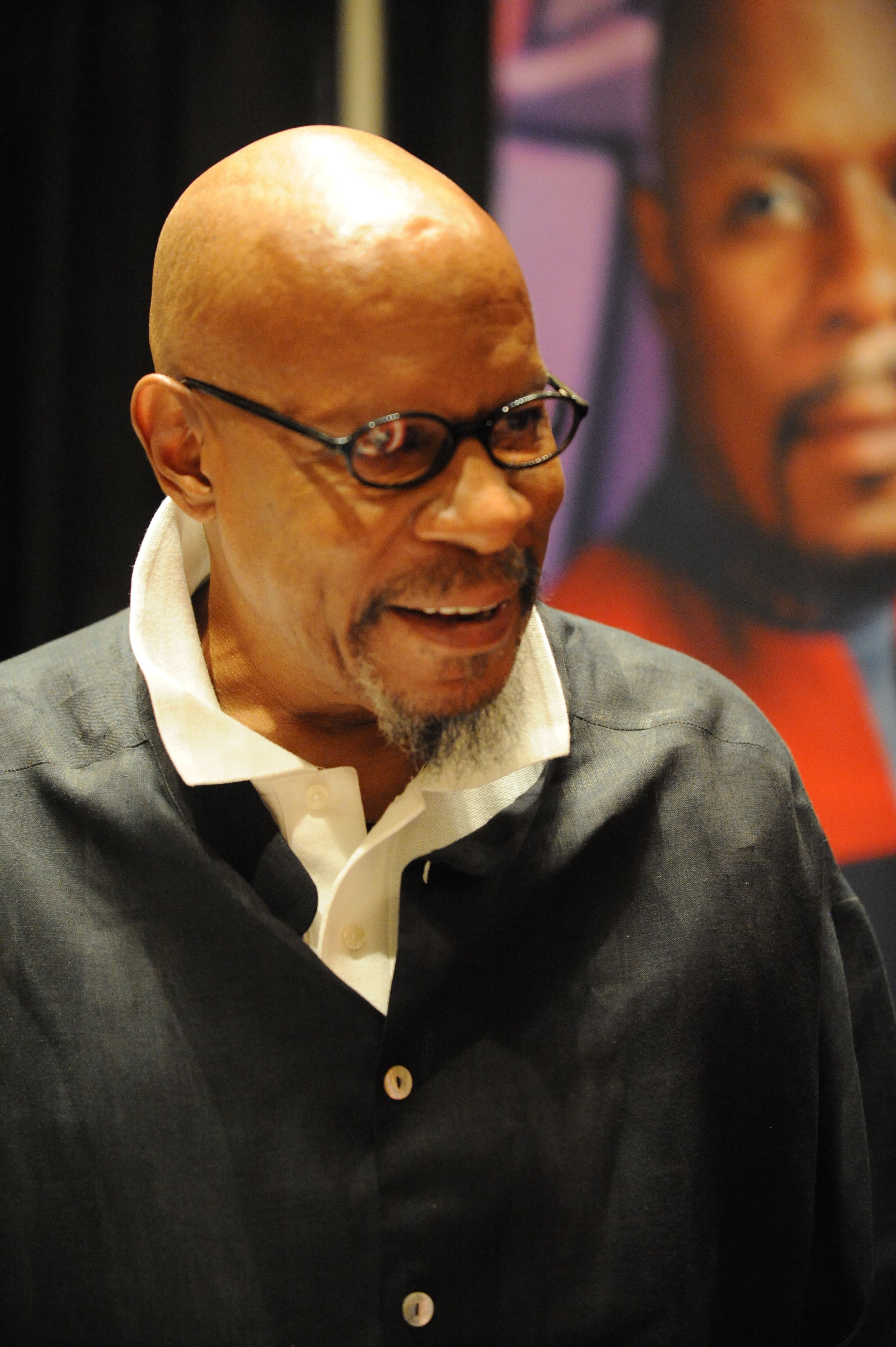 images-of-avery-brooks