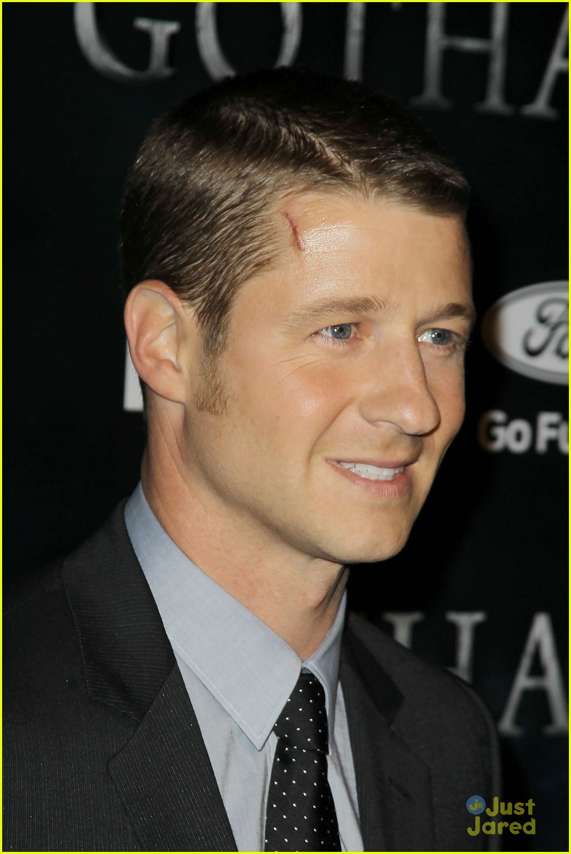 benjamin-mckenzie-parents