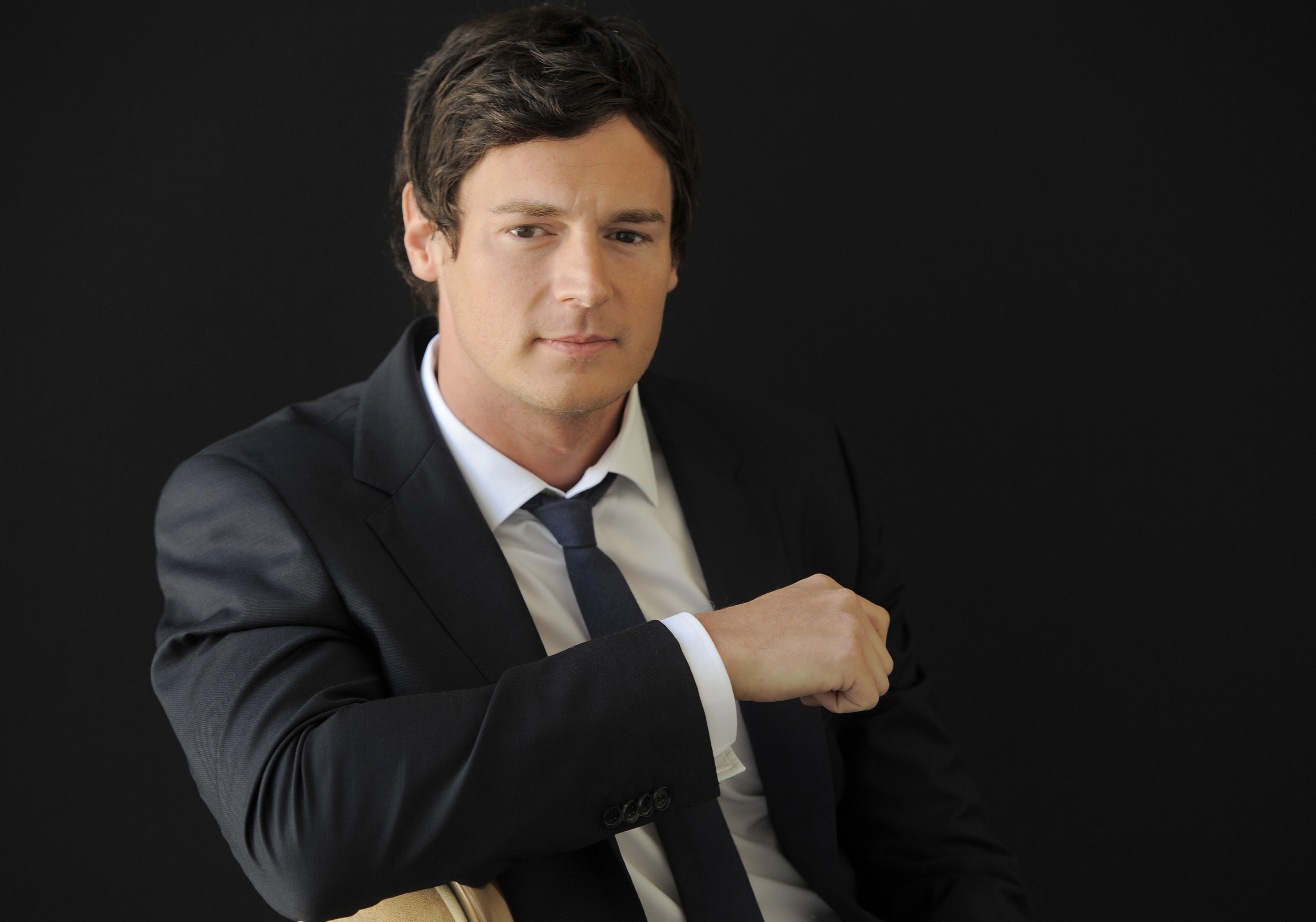 benjamin-walker-actor-gossip