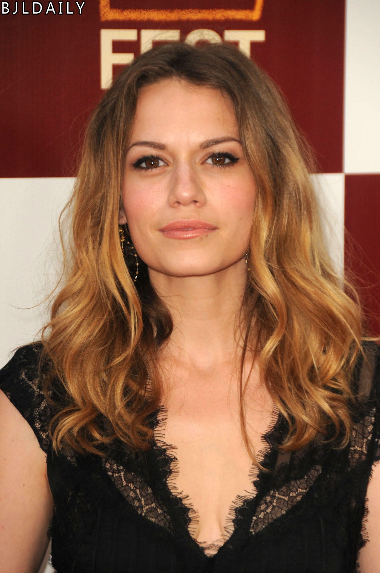 bethany-joy-lenz-pictures