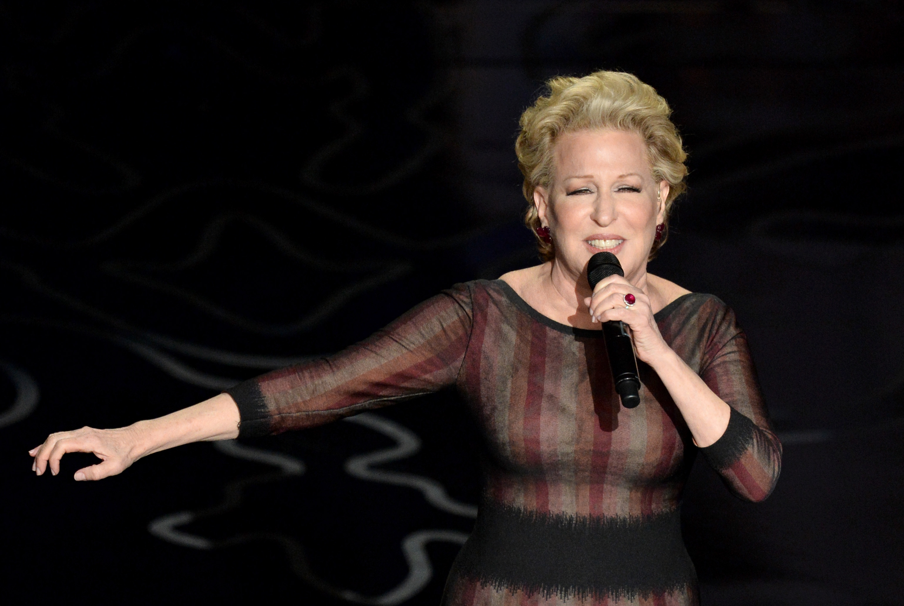 bette-midler-scandal