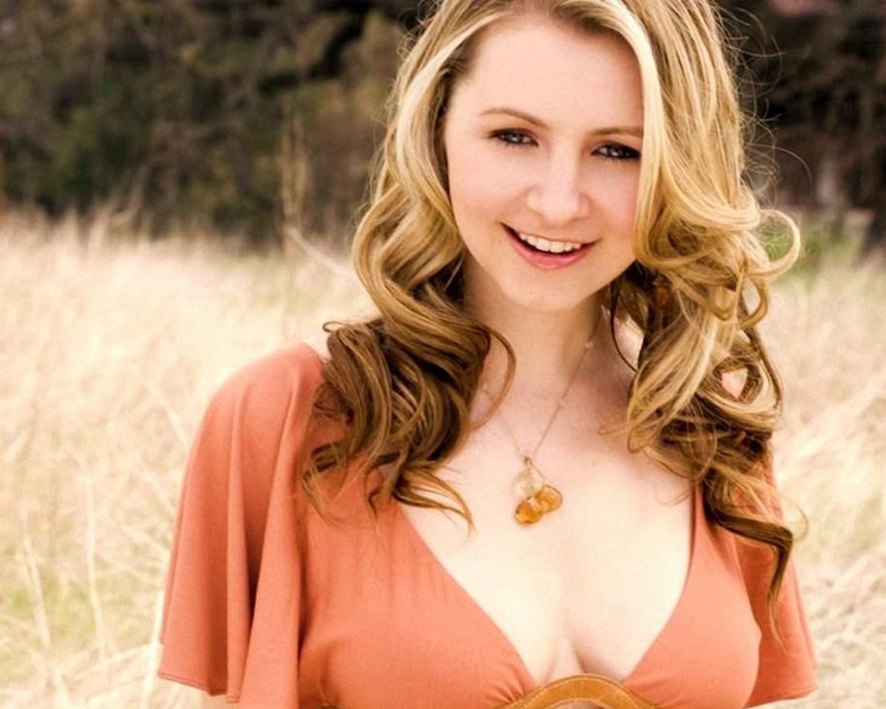 beverley-mitchell-family