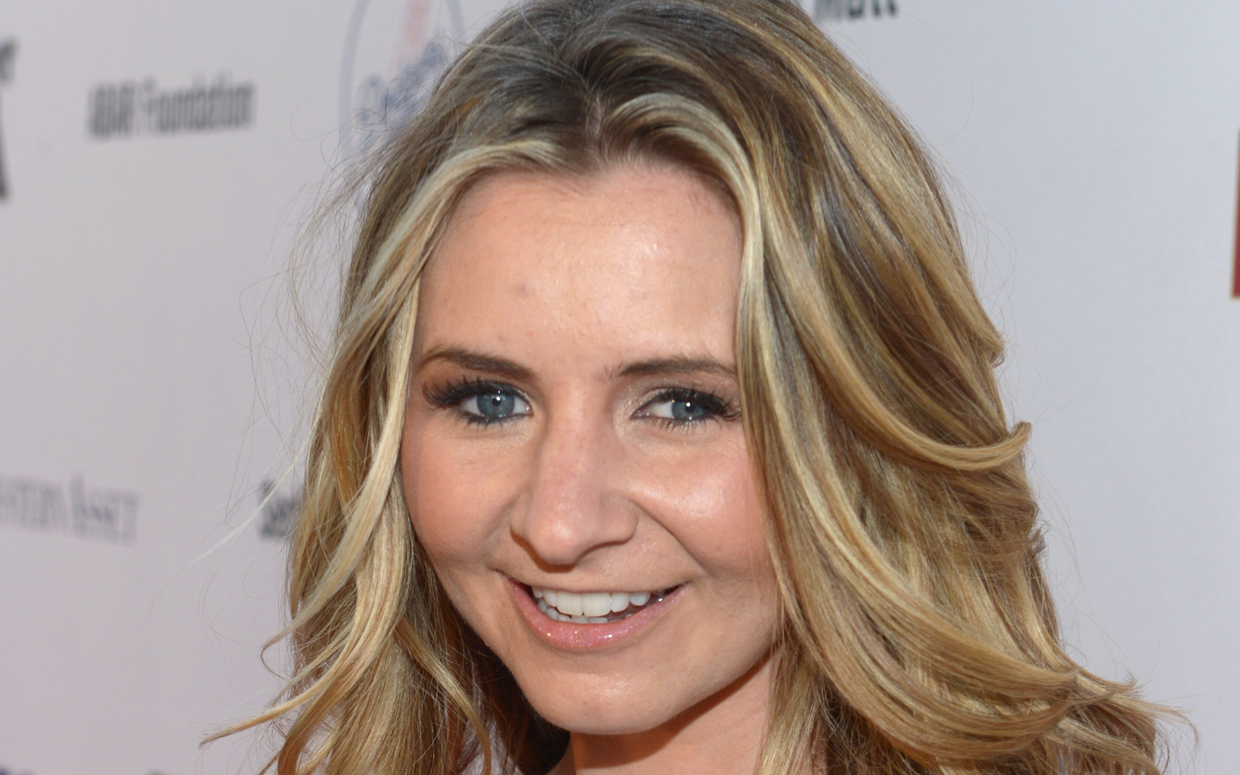 beverley-mitchell-wallpapers