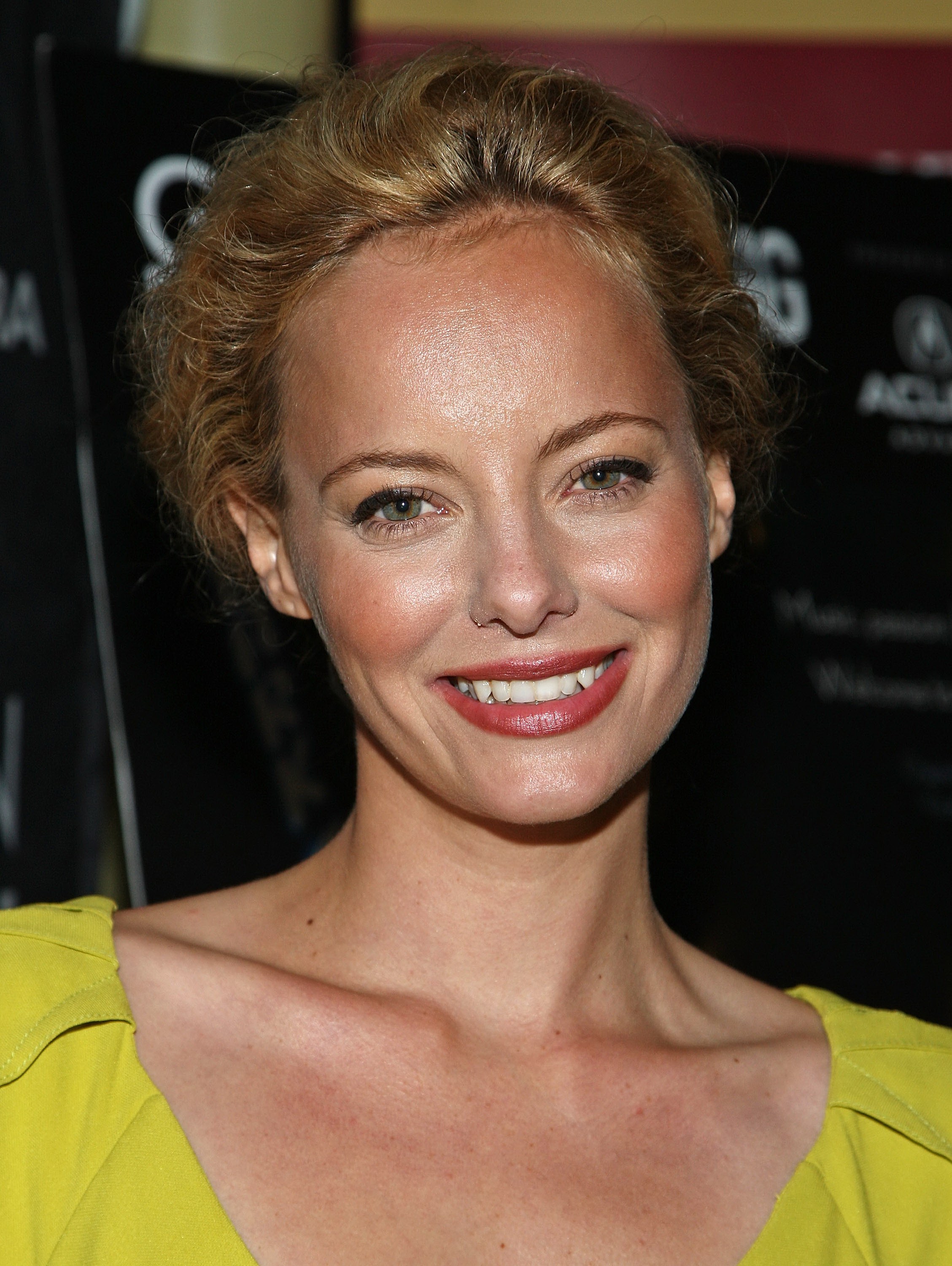 bijou-phillips-wallpaper
