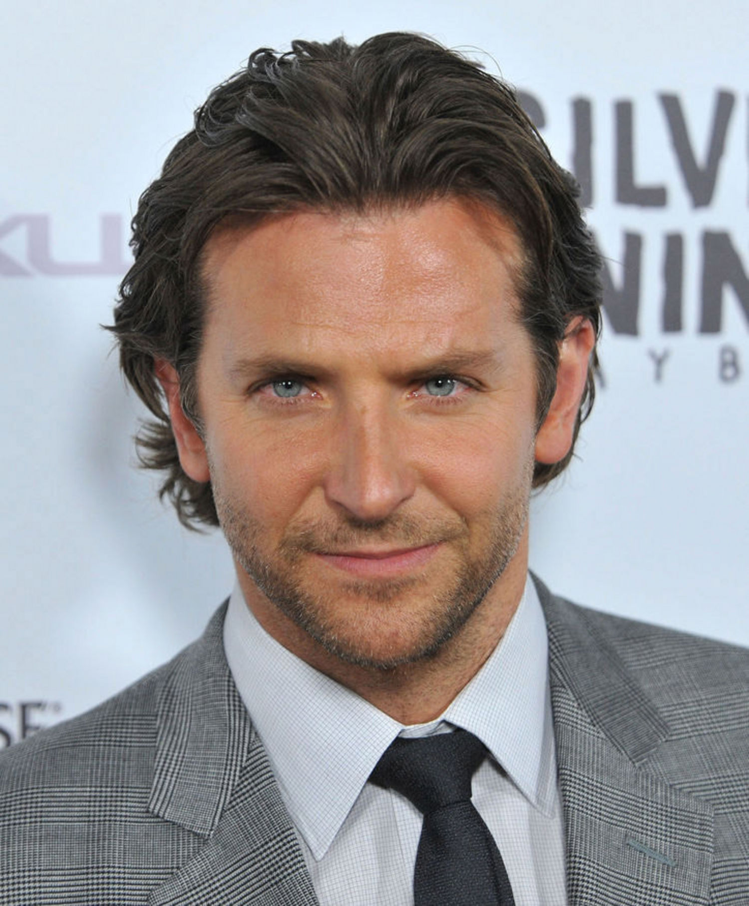 bradley-cooper-hd-wallpaper