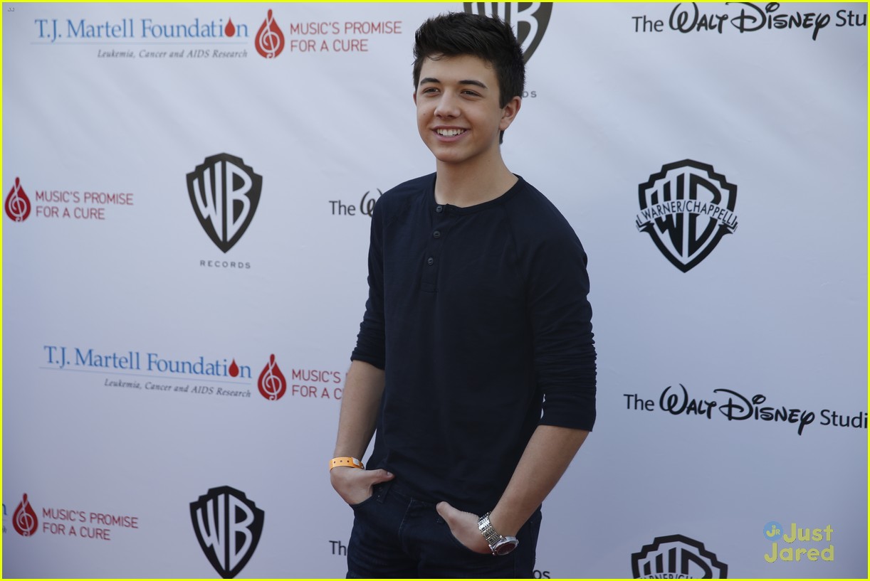 bradley-steven-perry-wallpapers