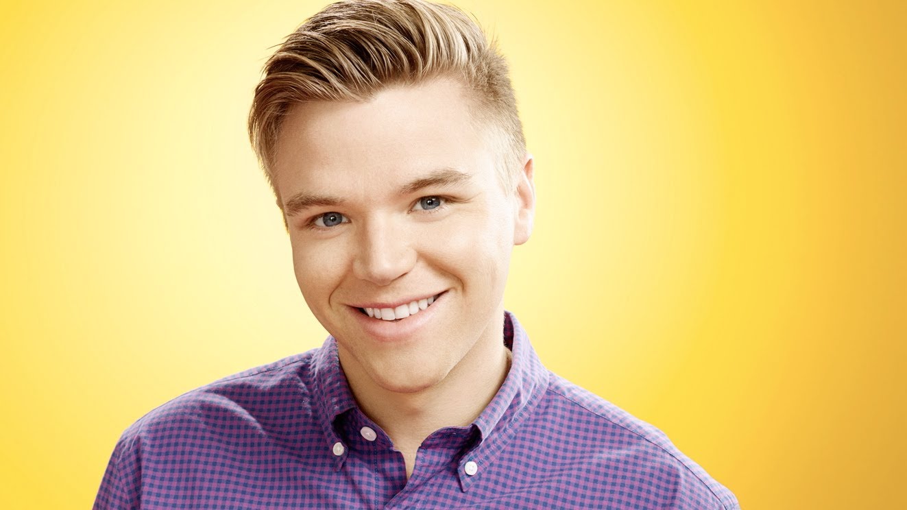 brett-davern-wallpapers