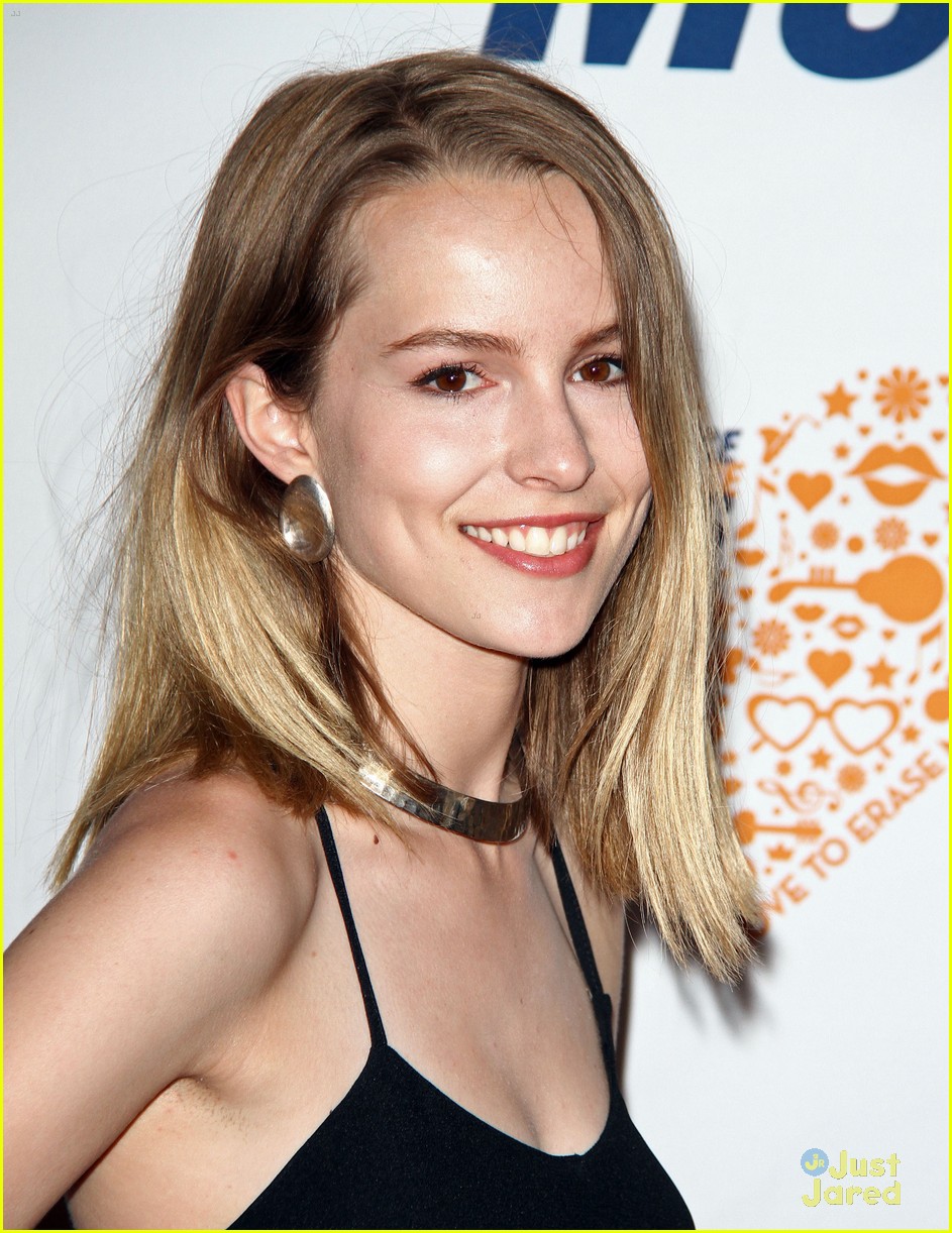 bridgit-mendler-2016