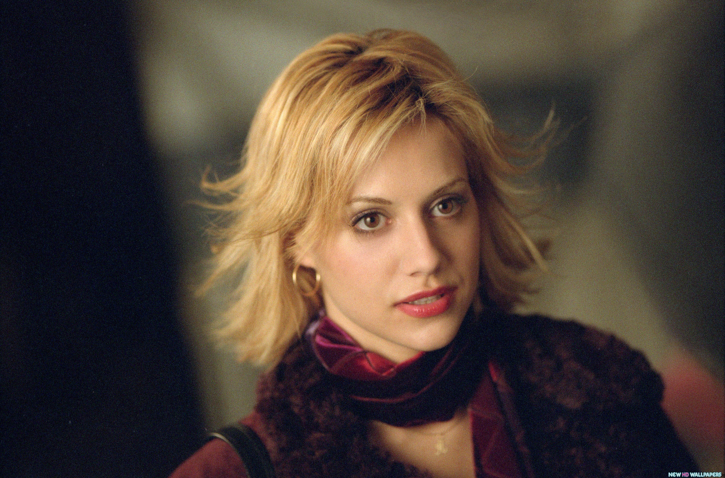 brittany-murphy-hd-wallpaper