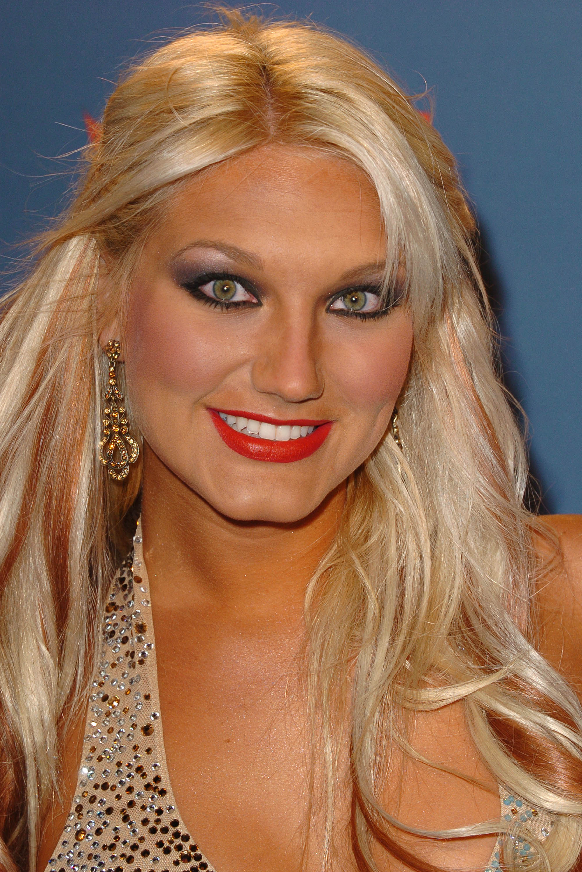 More Pictures Of Brooke Hogan. 