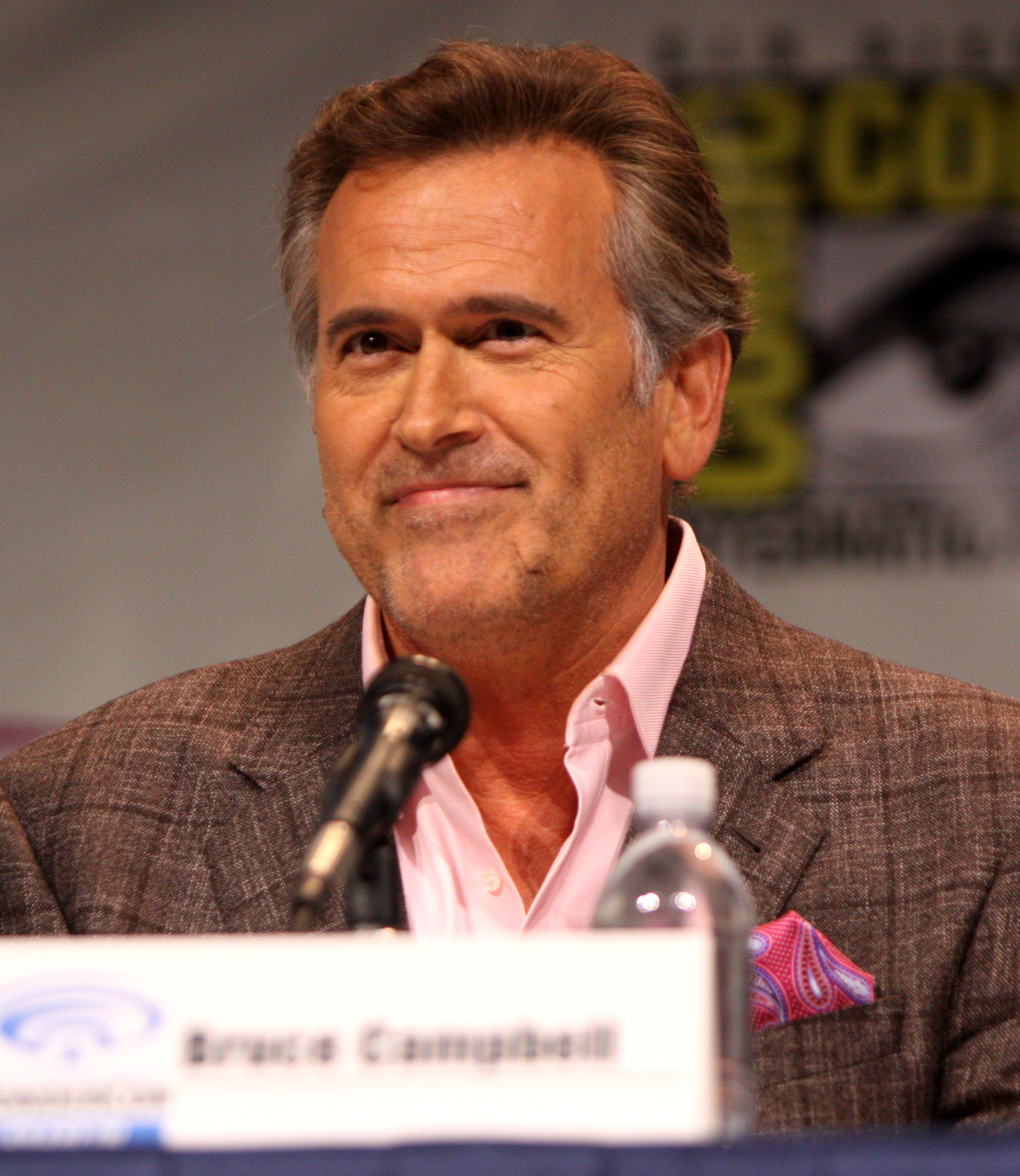best-pictures-of-bruce-campbell