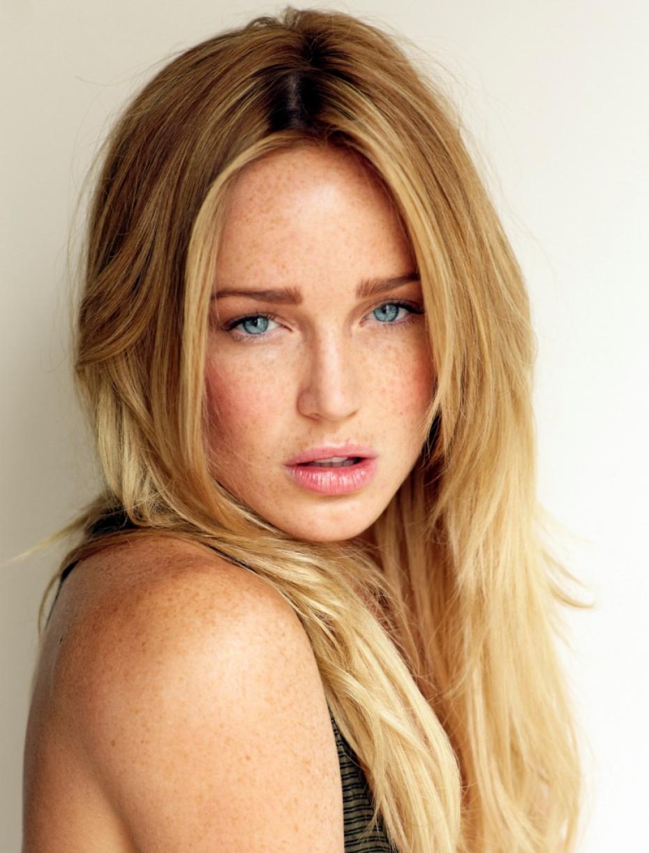 best-pictures-of-caity-lotz