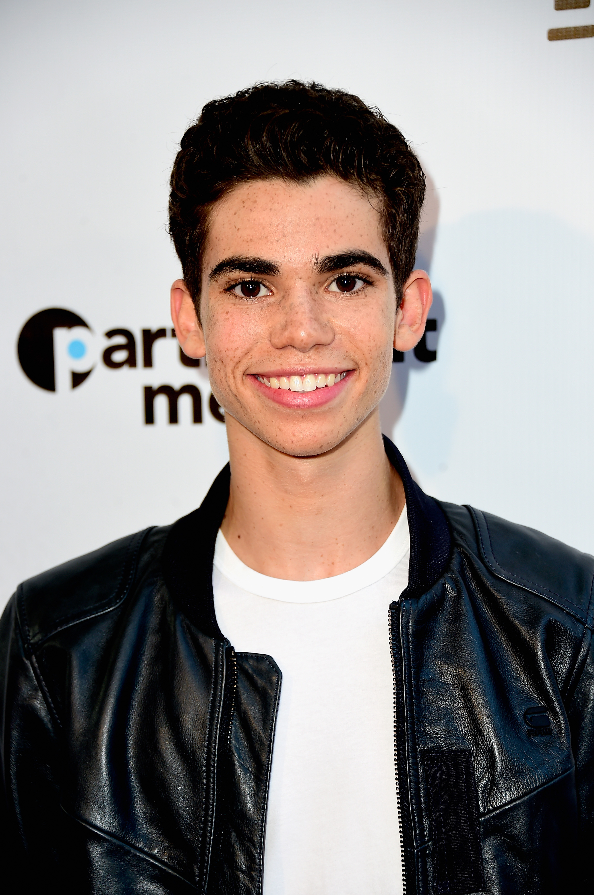 cameron-boyce-wallpaper