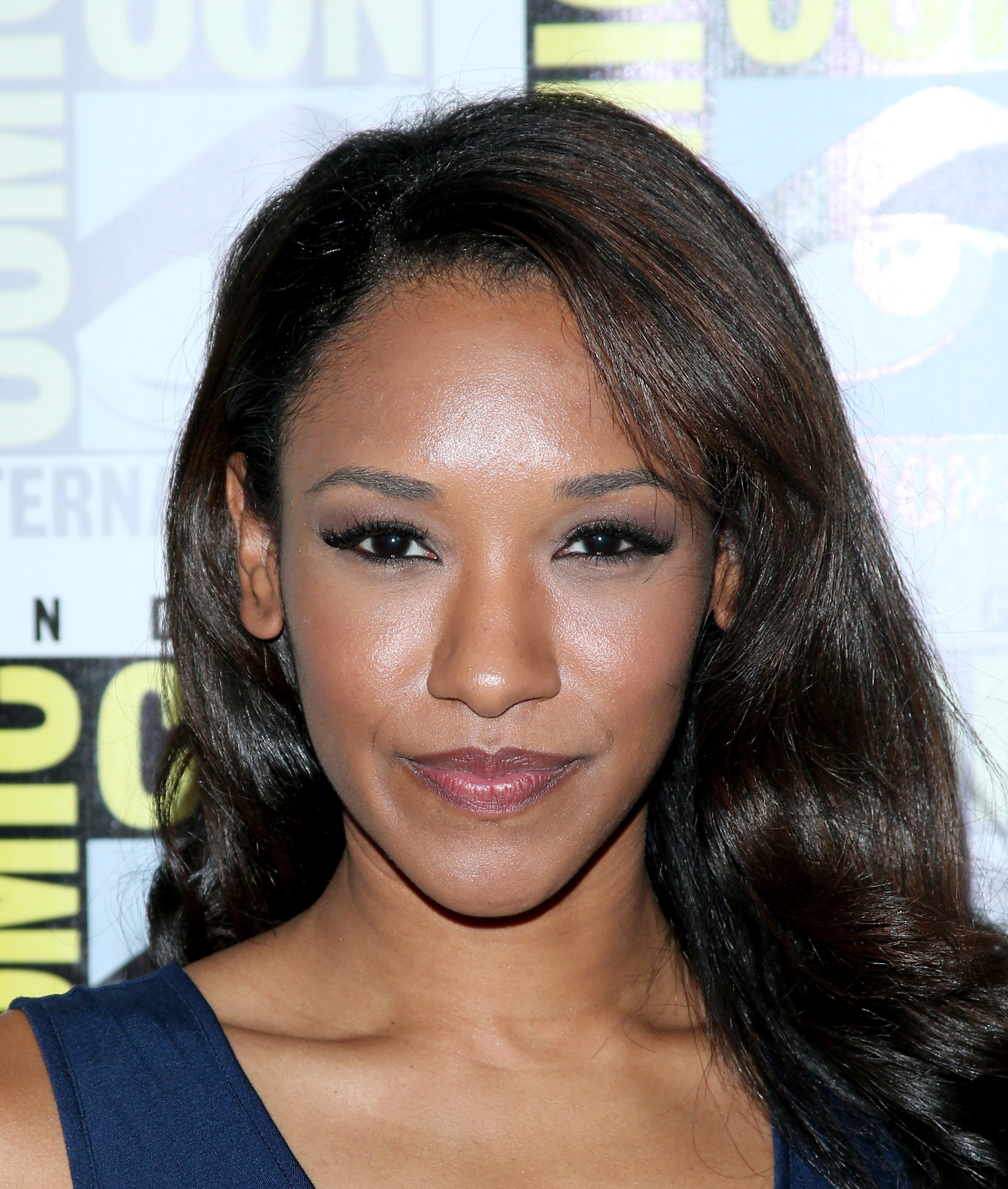 candice-patton-wedding